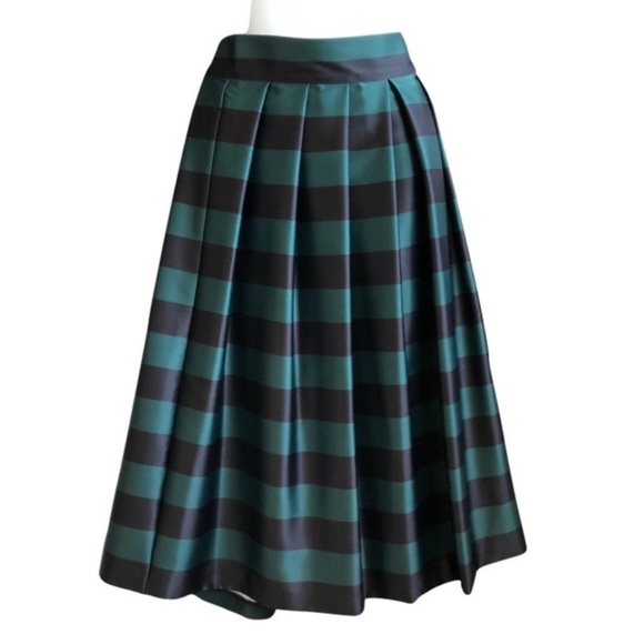 Daniel Cremieux Dresses & Skirts - Cremieux Striped midi skirt
